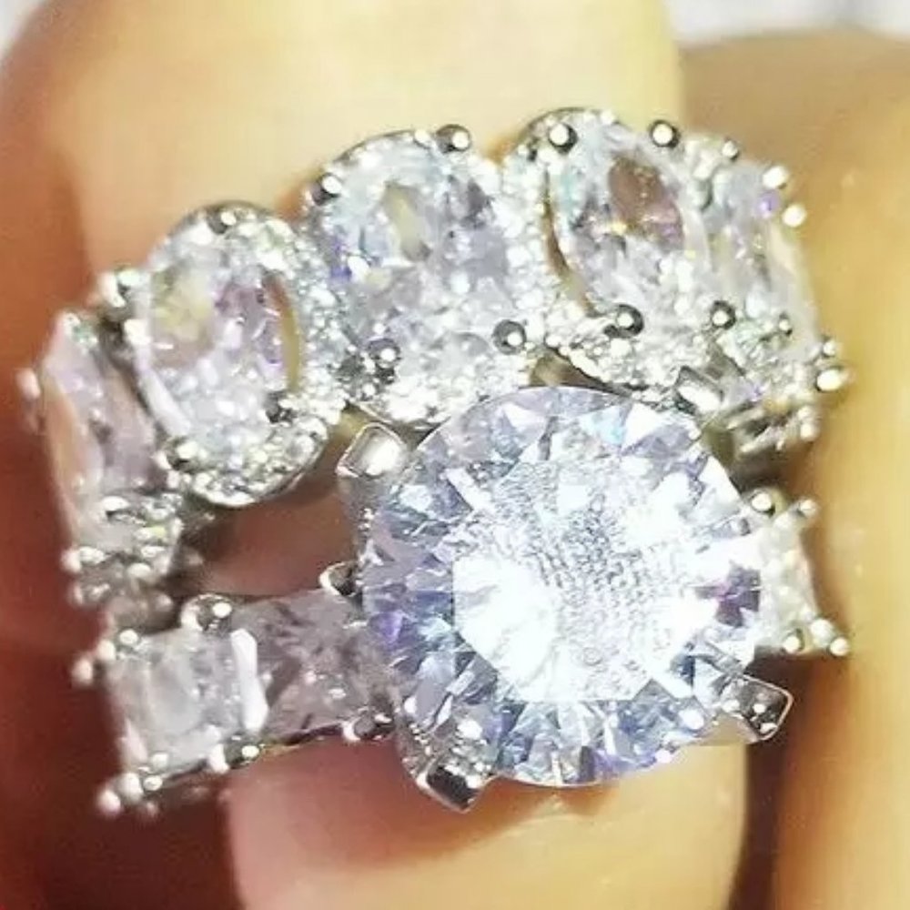 NEW Luxury 925 Sterling Silver Diamond Ring Set - Picture 6 of 6